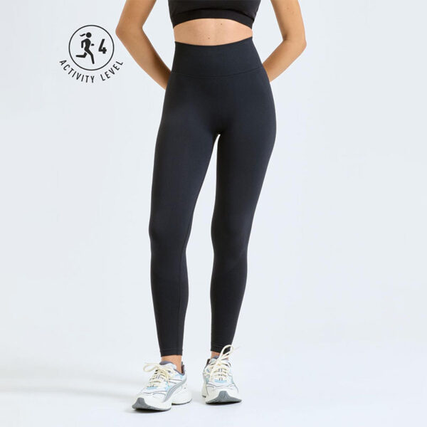 Black scrunch leggings front view with high-waist fit, women’s gymwear activity level 4