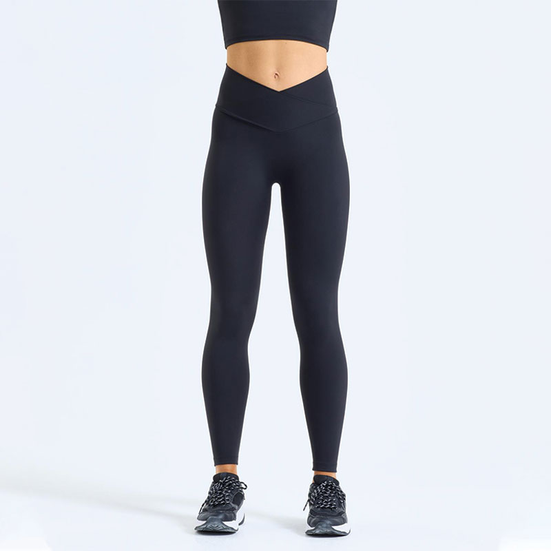 Close-up of black high-waisted sculpt leggings front view, smooth contour fit womenโs activewear.